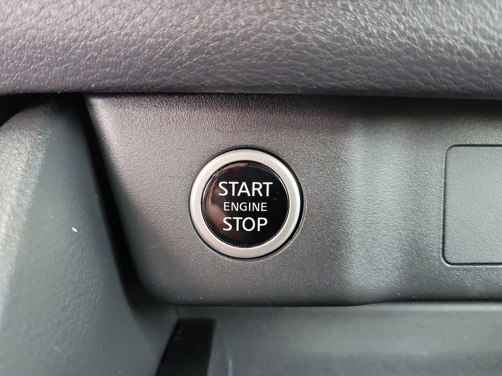 Certified 2023 Nissan Rogue S image 11