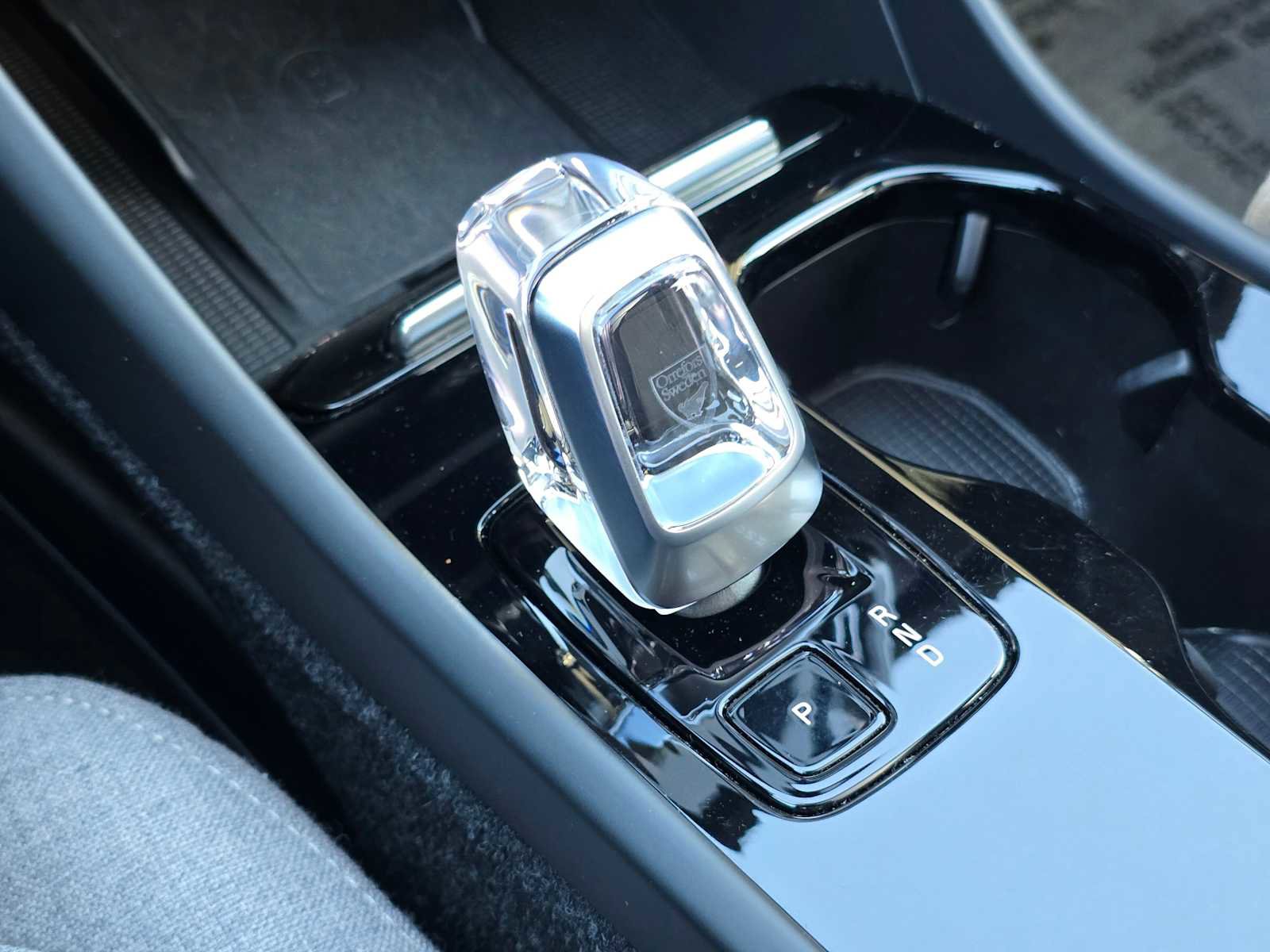 Used 2023 Volvo XC40 Recharge Ultimate image 32