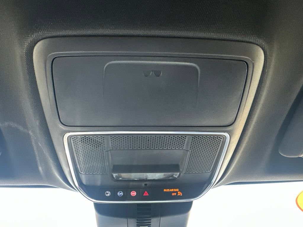 Certified 2026 Chevrolet Traverse RS AWD/4WD image 9
