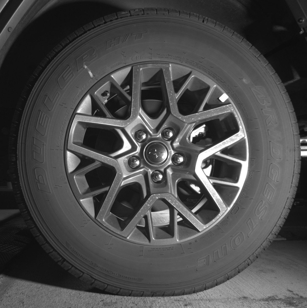 Used 2025 Jeep Wrangler Sahara AWD/4WD image 14