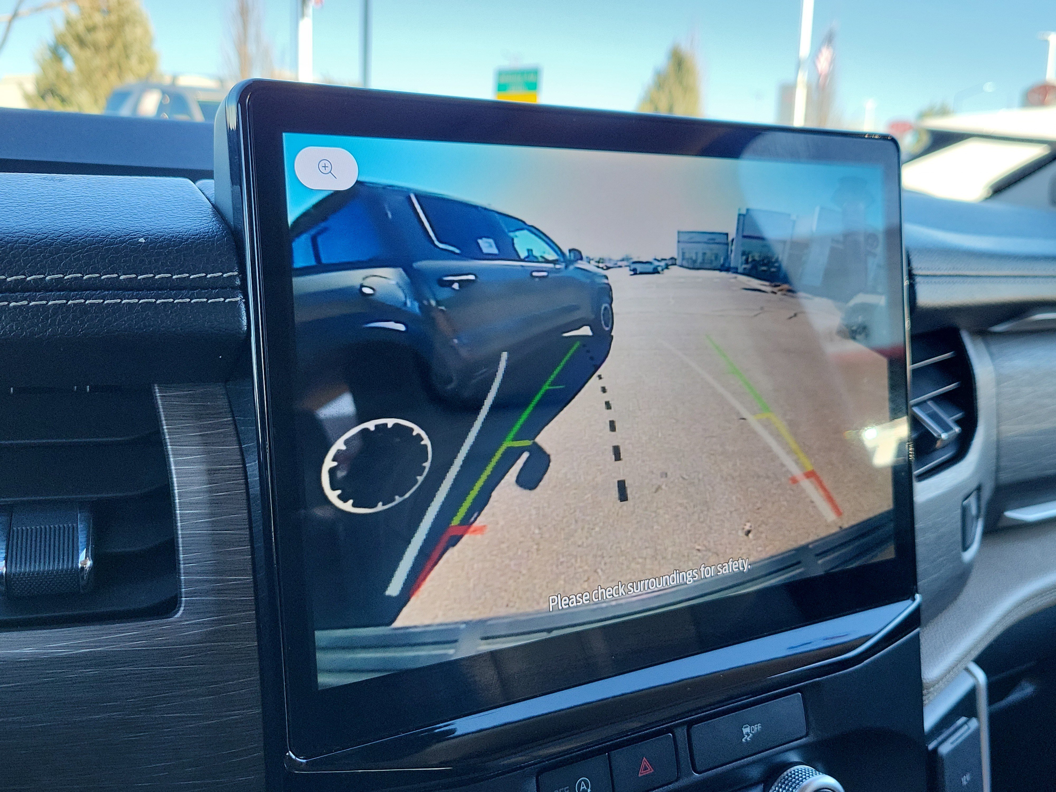 Used 2024 Ford Expedition Limited image 22