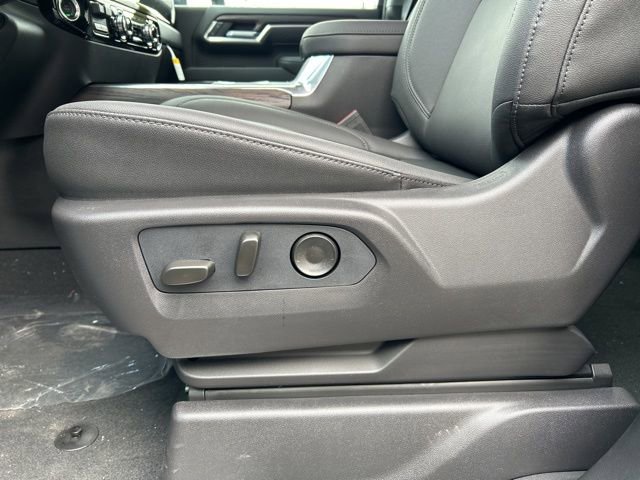 New 2026 GMC Sierra 3500 SLT image 14