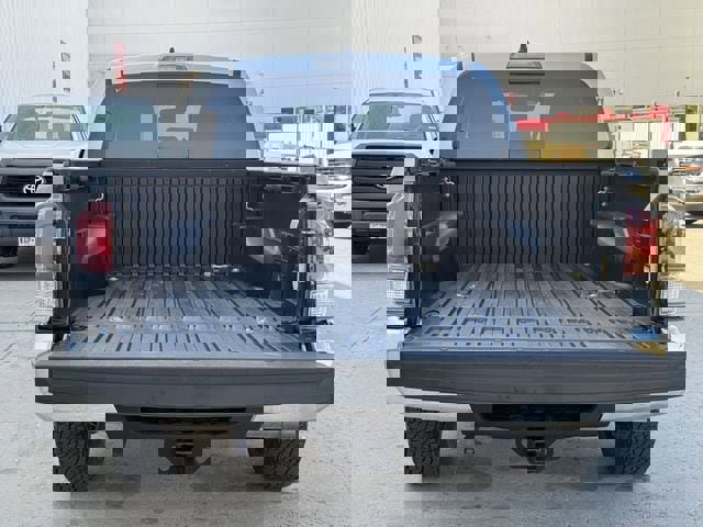 Used 2022 Toyota Tacoma TRD Off-Road image 32