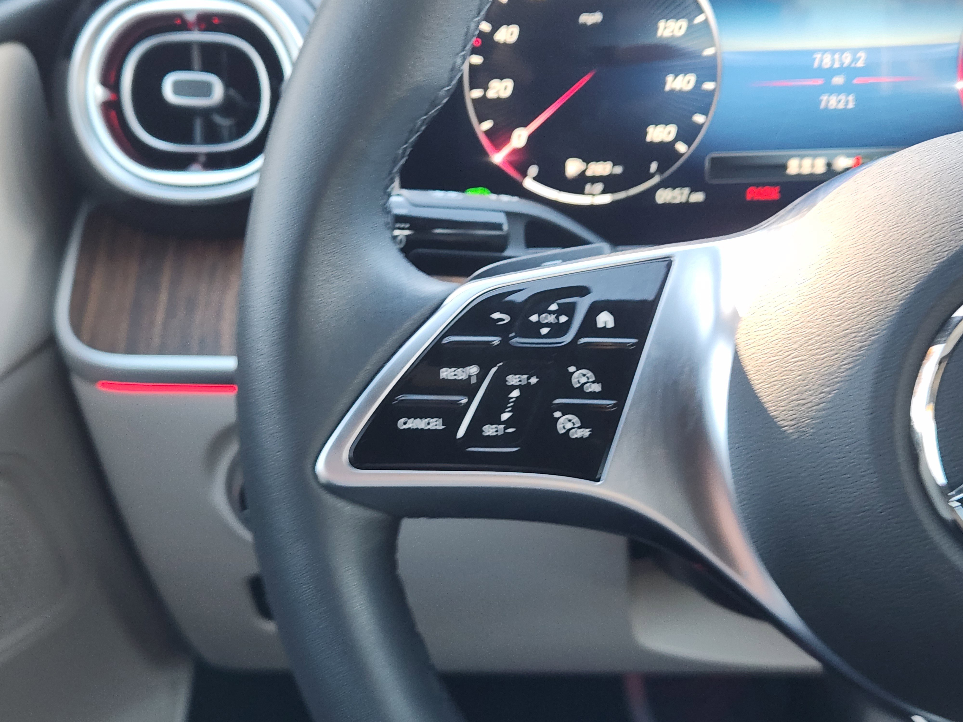 Used 2023 Mercedes-Benz C 300 Sedan image 36