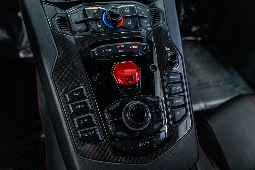 Used 2017 Lamborghini Aventador S image 55