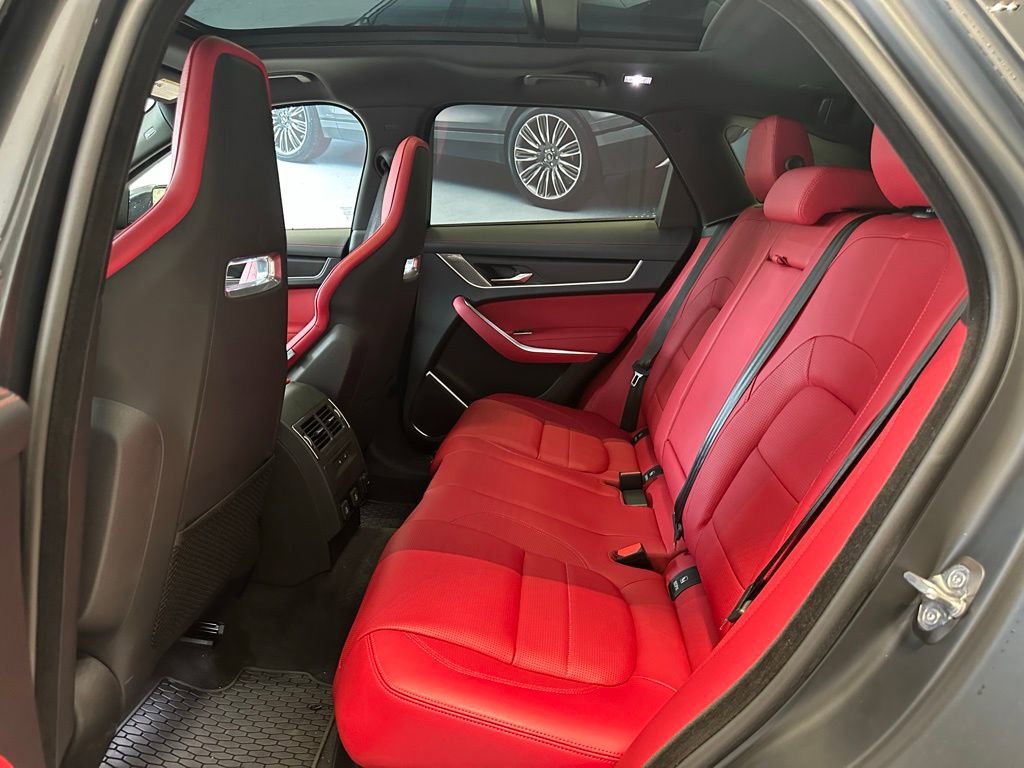 New 2025 Jaguar F-PACE R-Dynamic S image 12