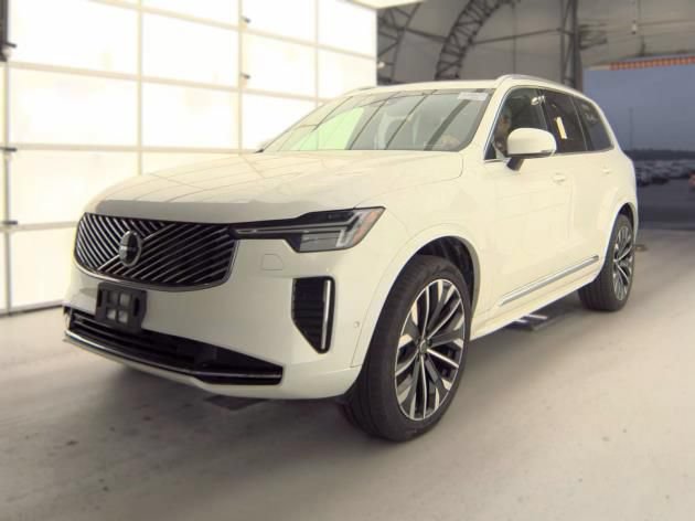 Used 2025 Volvo XC90 B5 Plus AWD/4WD image 1