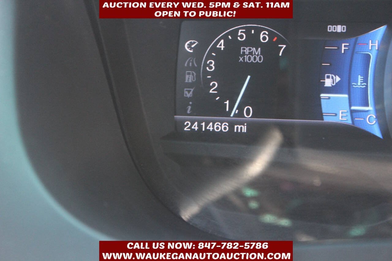 Used 2013 Ford Explorer XLT AWD/4WD image 9