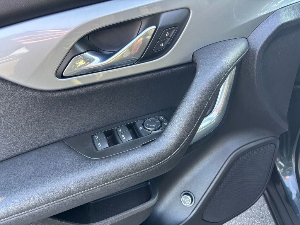 Used 2019 Chevrolet Blazer LT image 18