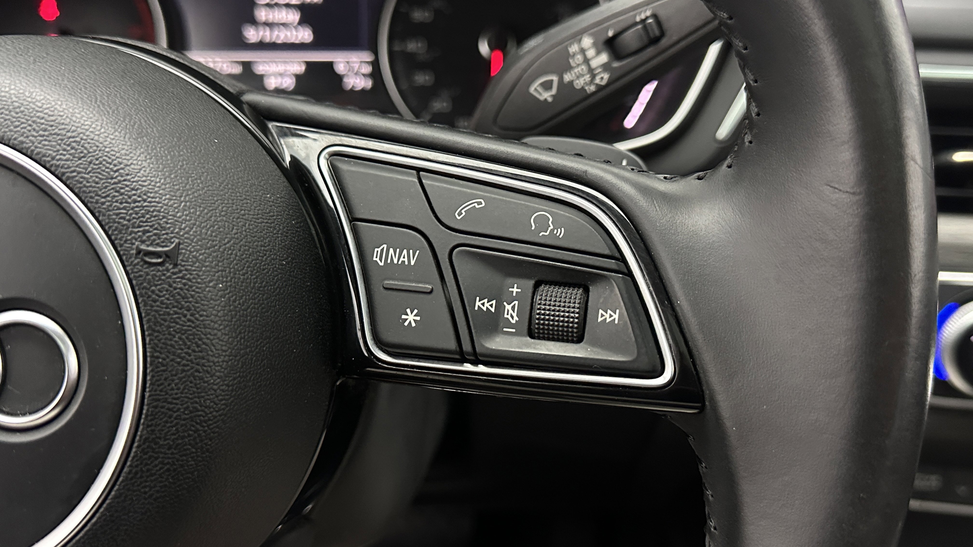 Used 2017 Audi A4 2.0T Ultra Premium w/ Convenience Package FWD image 24