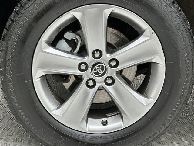 Used 2015 Toyota RAV4 XLE image 10