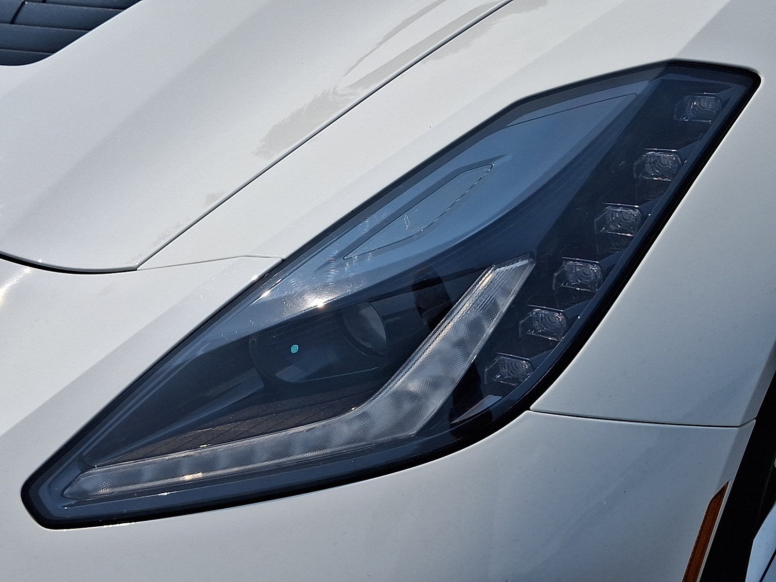 Used 2014 Chevrolet Corvette Stingray Coupe RWD image 9