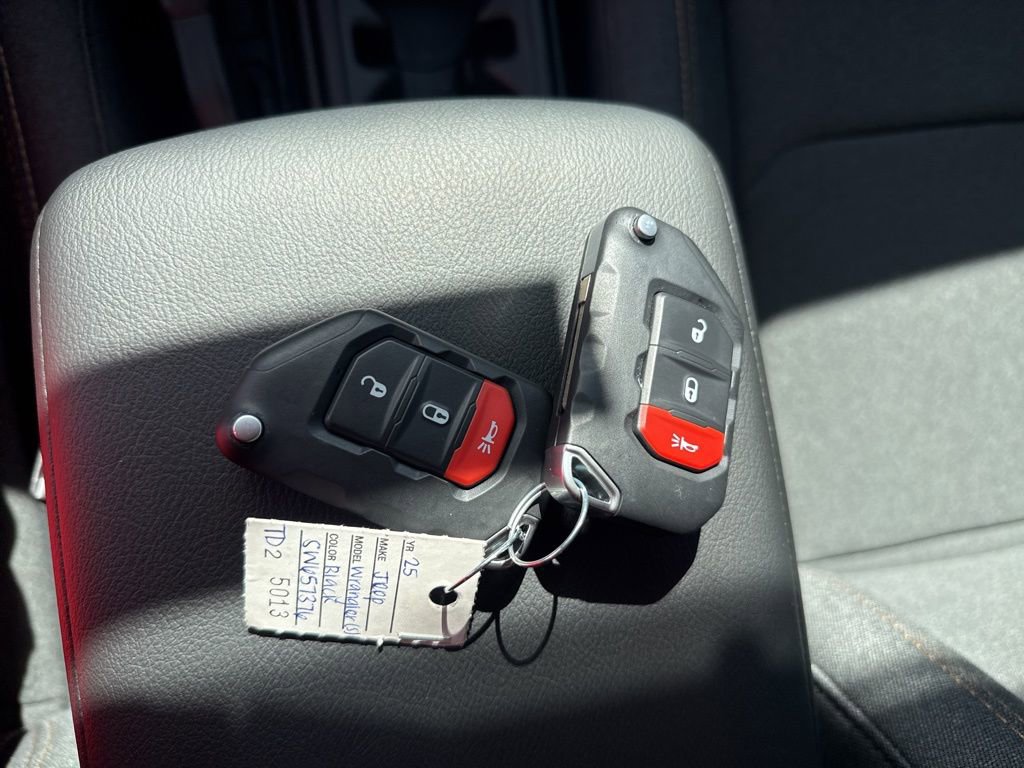Used 2025 Jeep Wrangler Sport image 23