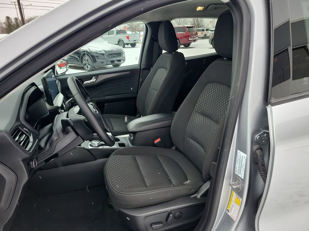 Used 2023 Ford Escape Active w/ Tech Pack #2 AWD/4WD image 8