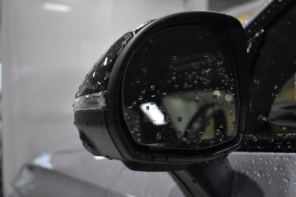 Used 2024 Mercedes-Benz GLC 300 4MATIC image 17
