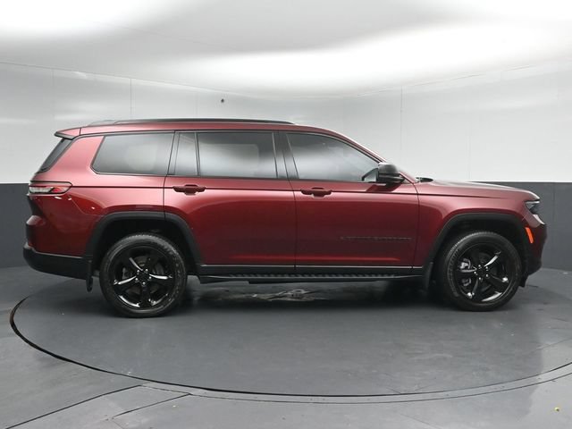 Used 2023 Jeep Grand Cherokee L Laredo AWD/4WD image 8