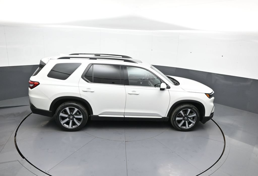Certified 2024 Honda Pilot Touring image 39