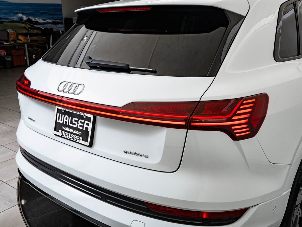Used 2021 Audi e-tron Premium w/ Convenience Plus Package AWD/4WD image 9