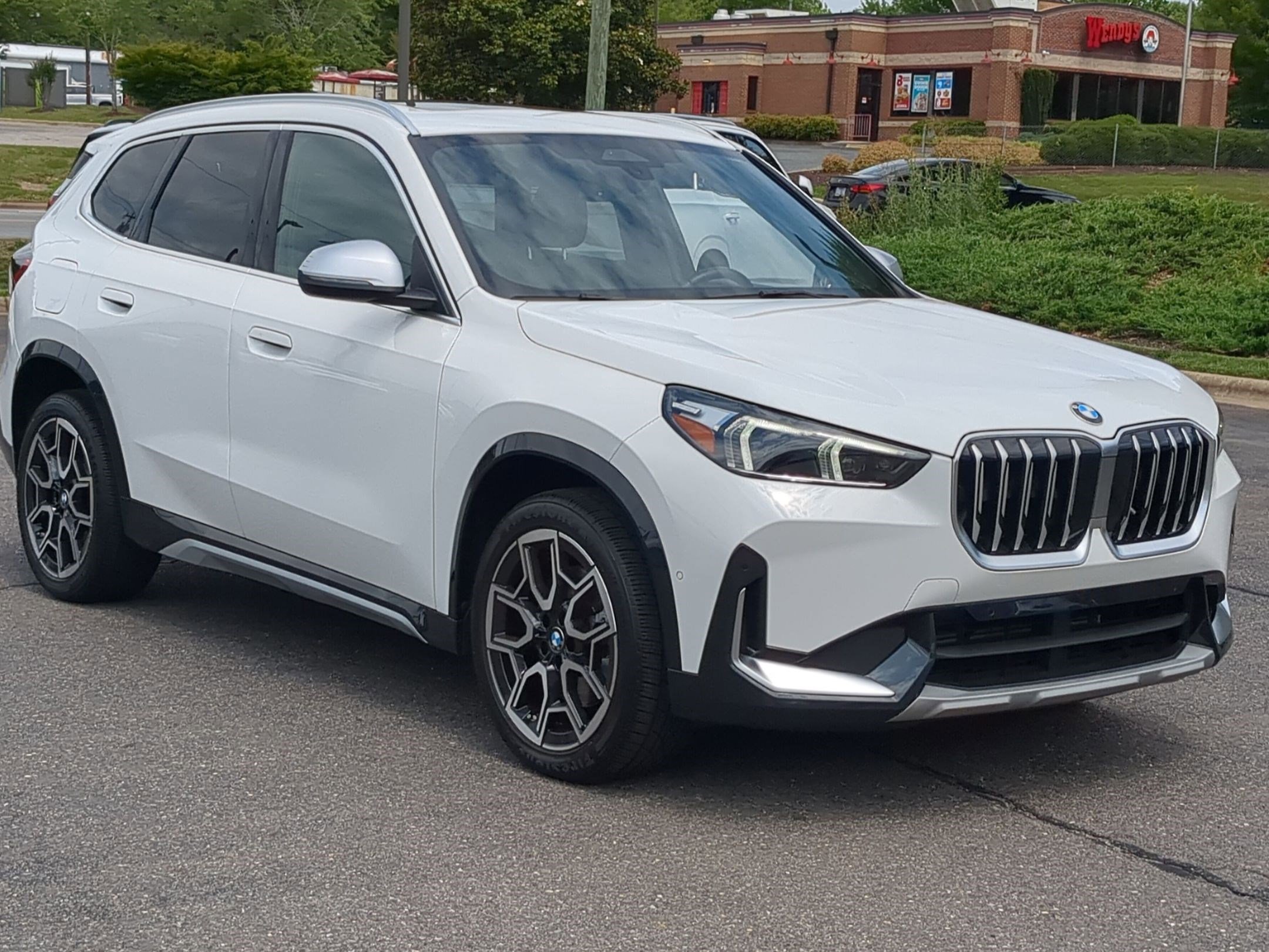 Used 2023 BMW X1 xDrive28i w/ Convenience Package AWD/4WD video 1