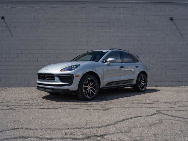 Certified 2026 Porsche Macan AWD/4WD image 1