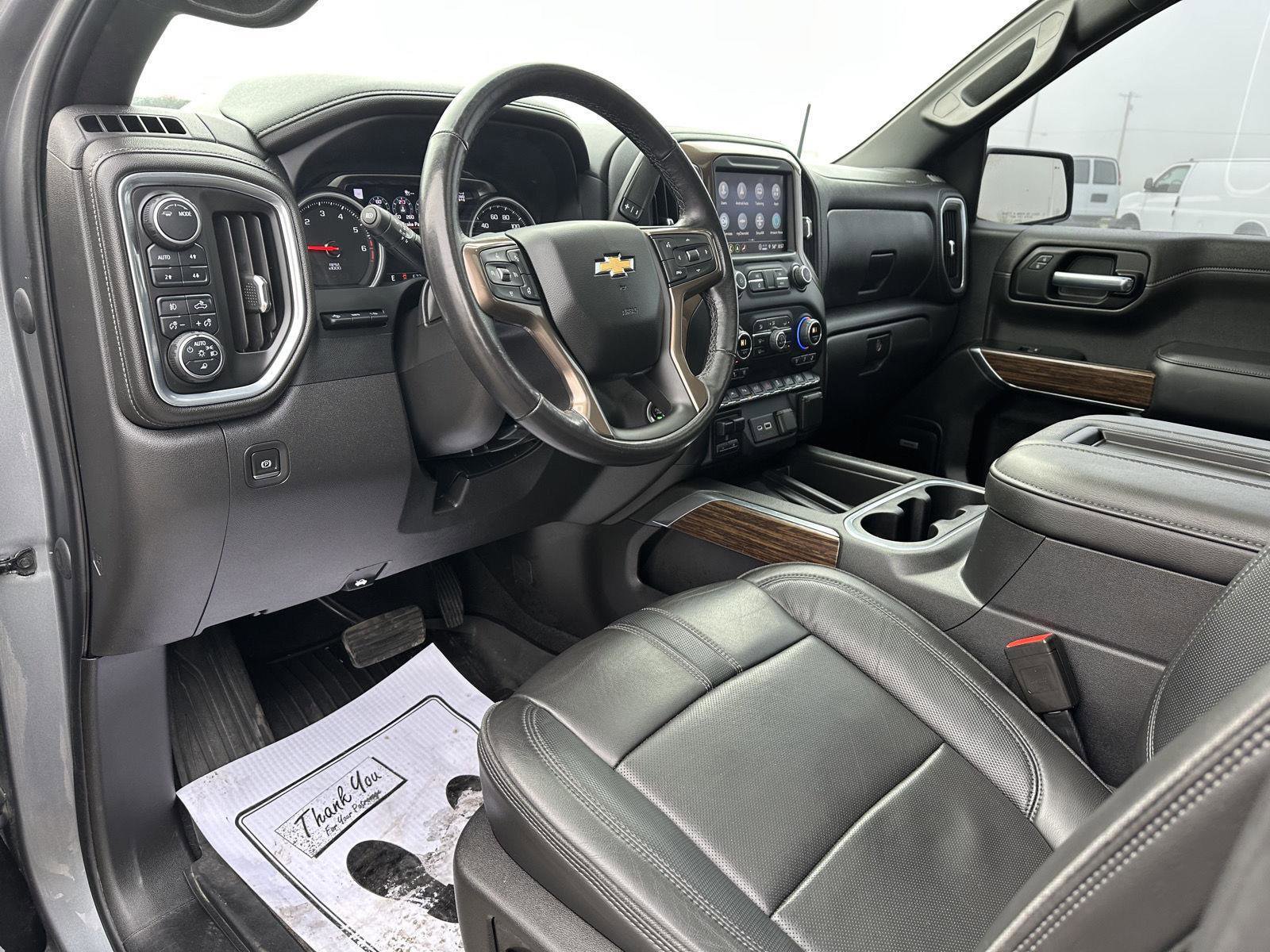 Used 2022 Chevrolet Silverado 1500 High Country w/ Technology Package AWD/4WD image 19