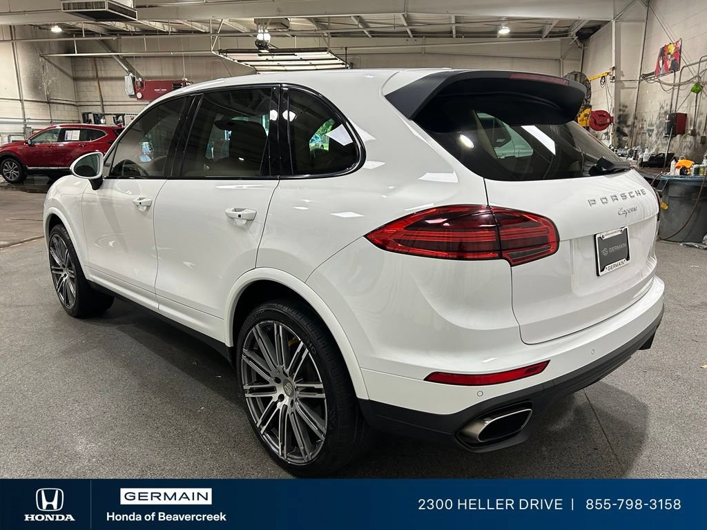 Used 2017 Porsche Cayenne AWD/4WD image 6