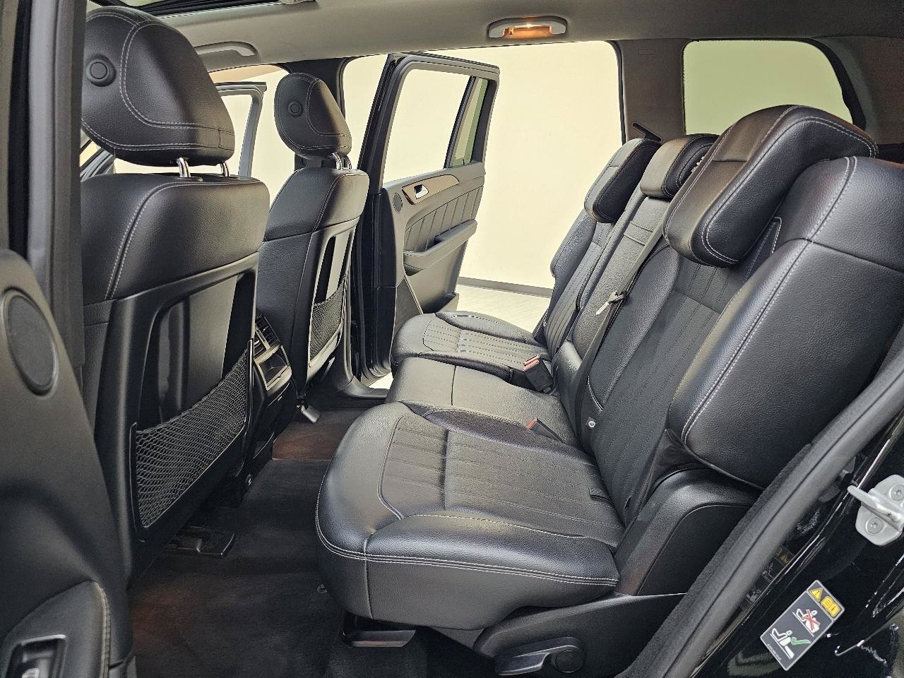 Used 2015 Mercedes-Benz GL 450 4MATIC w/ Appearance Package image 27