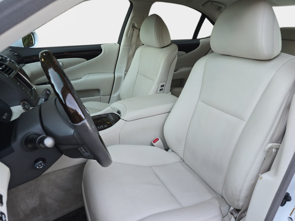 Used 2008 Lexus LS 460 RWD image 18
