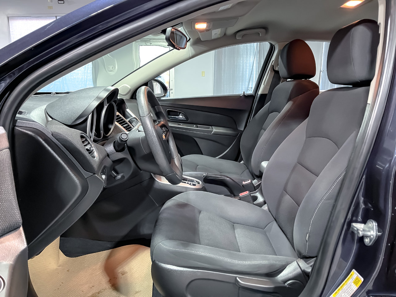 Used 2016 Chevrolet Cruze LT image 14