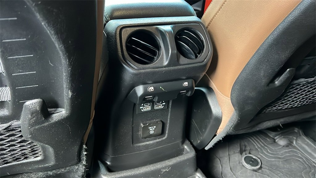 Used 2023 Jeep Wrangler Unlimited Rubicon w/ Xtreme 35 Tire Package image 8