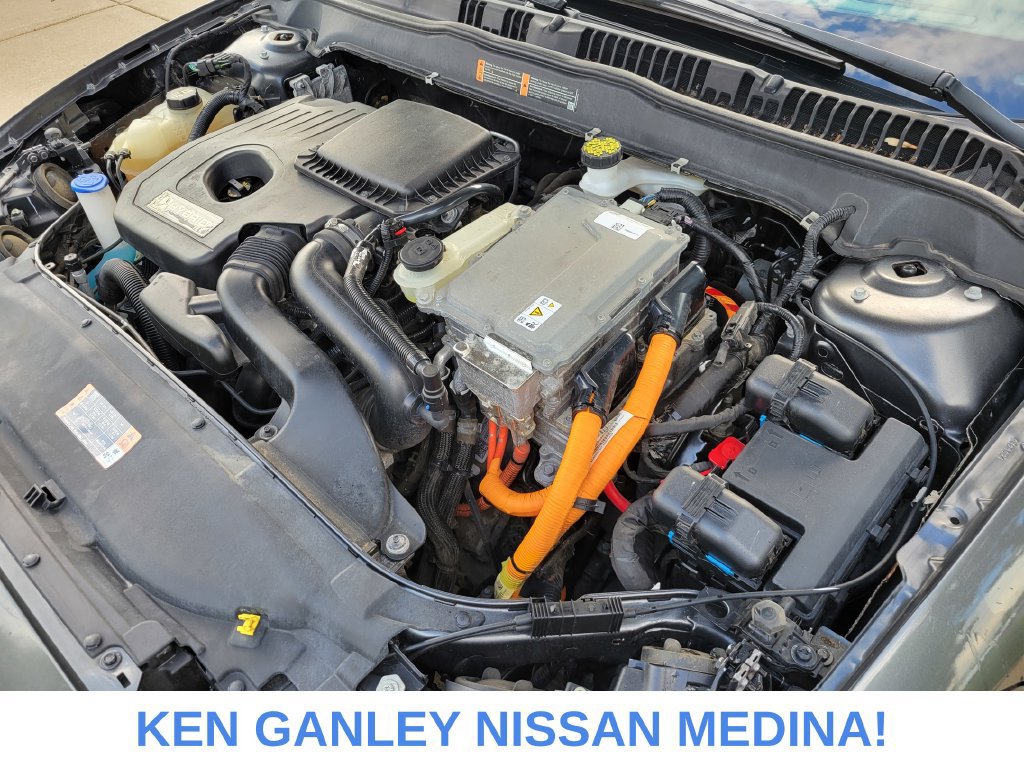 Used 2020 Ford Fusion SE FWD image 24