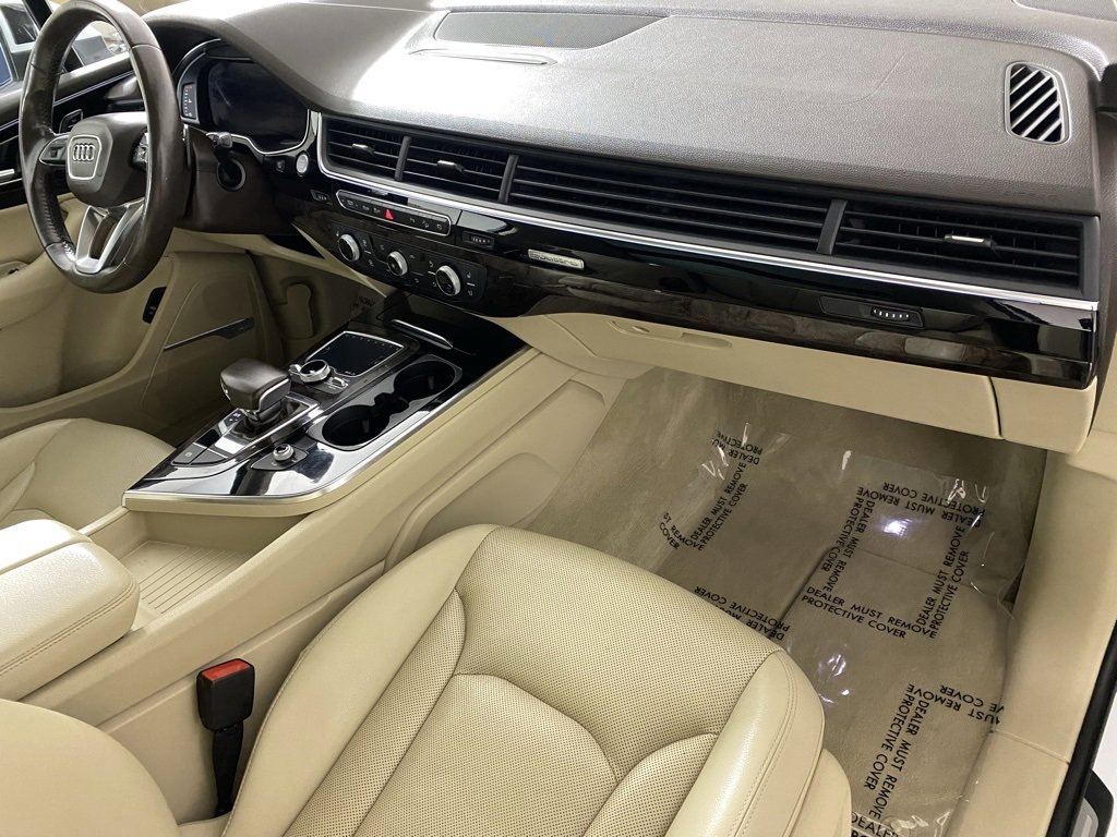 Used 2018 Audi Q7 3.0T Premium Plus w/ Premium Plus Package image 34