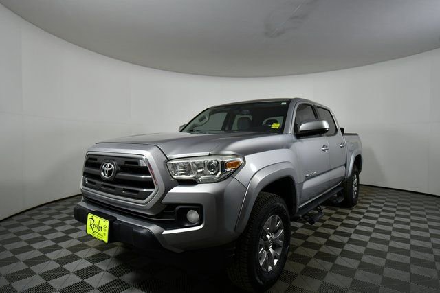 Used 2016 Toyota Tacoma SR5 w/ SR5 Appearance Package (DN) image 6