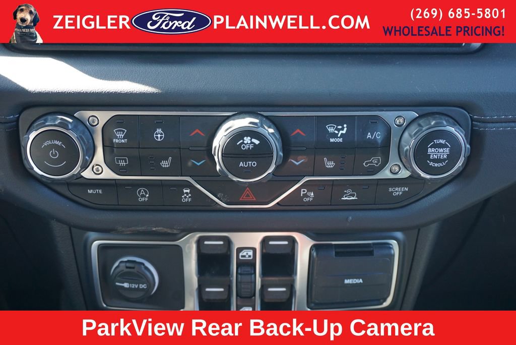 Used 2024 Jeep Wrangler Sahara w/ Technology Group image 22