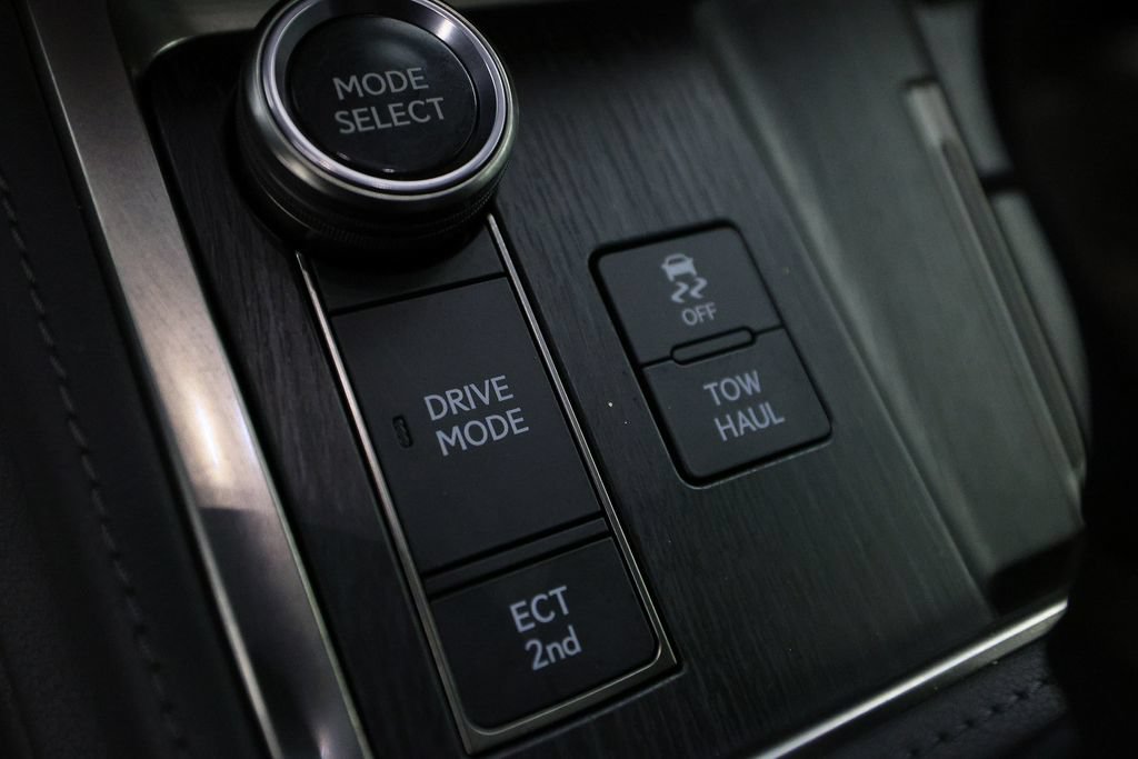 Used 2026 Lexus GX 550 w/ Accessory Package (2T) AWD/4WD image 27