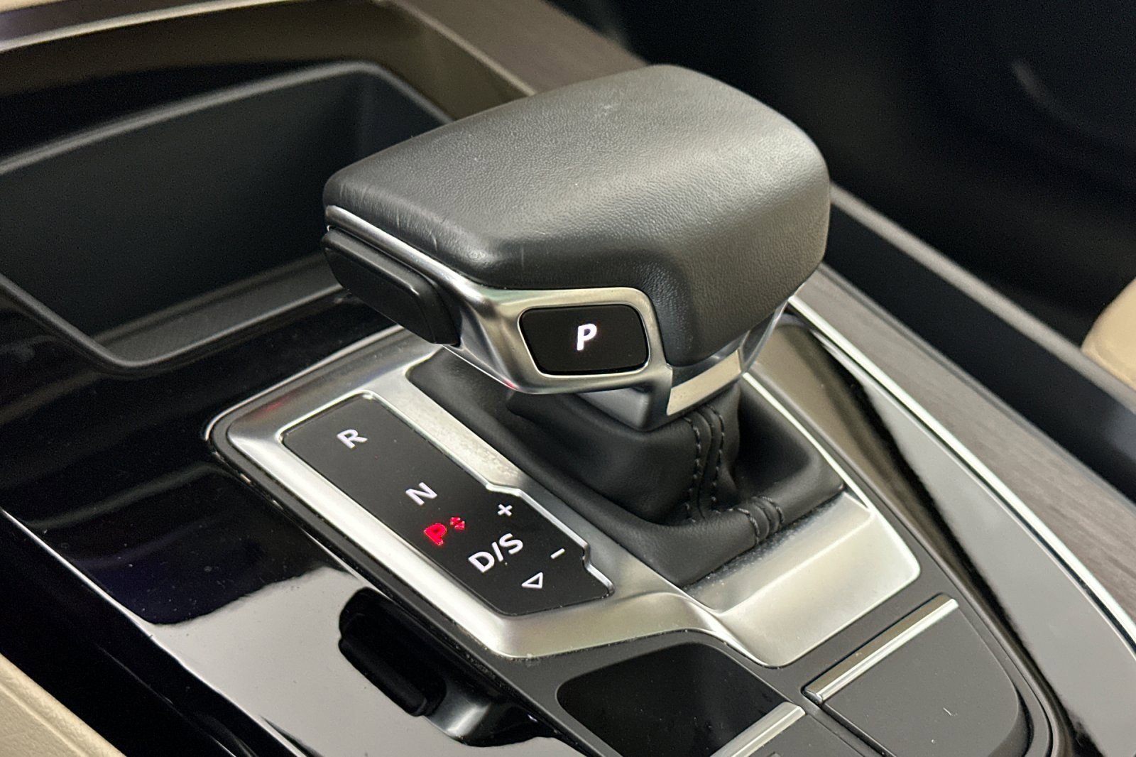 Used 2023 Audi Q5 2.0T Premium w/ Convenience Package image 20