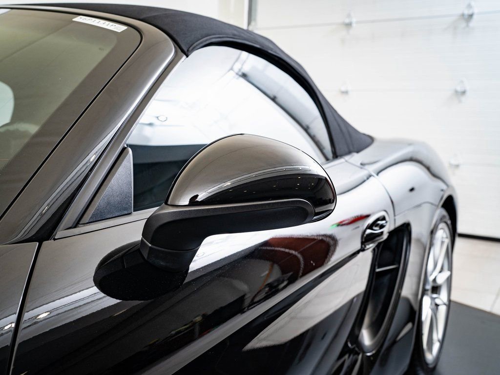 Used 2013 Porsche Boxster S RWD image 16