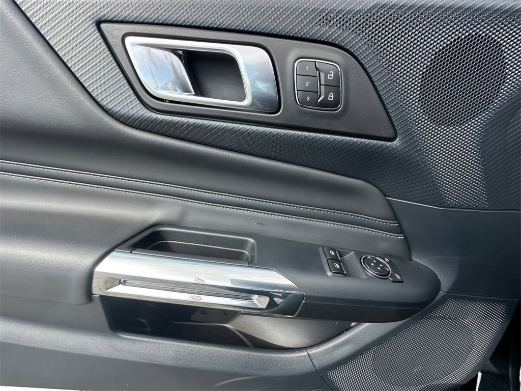 Used 2024 Ford Mustang Premium image 11