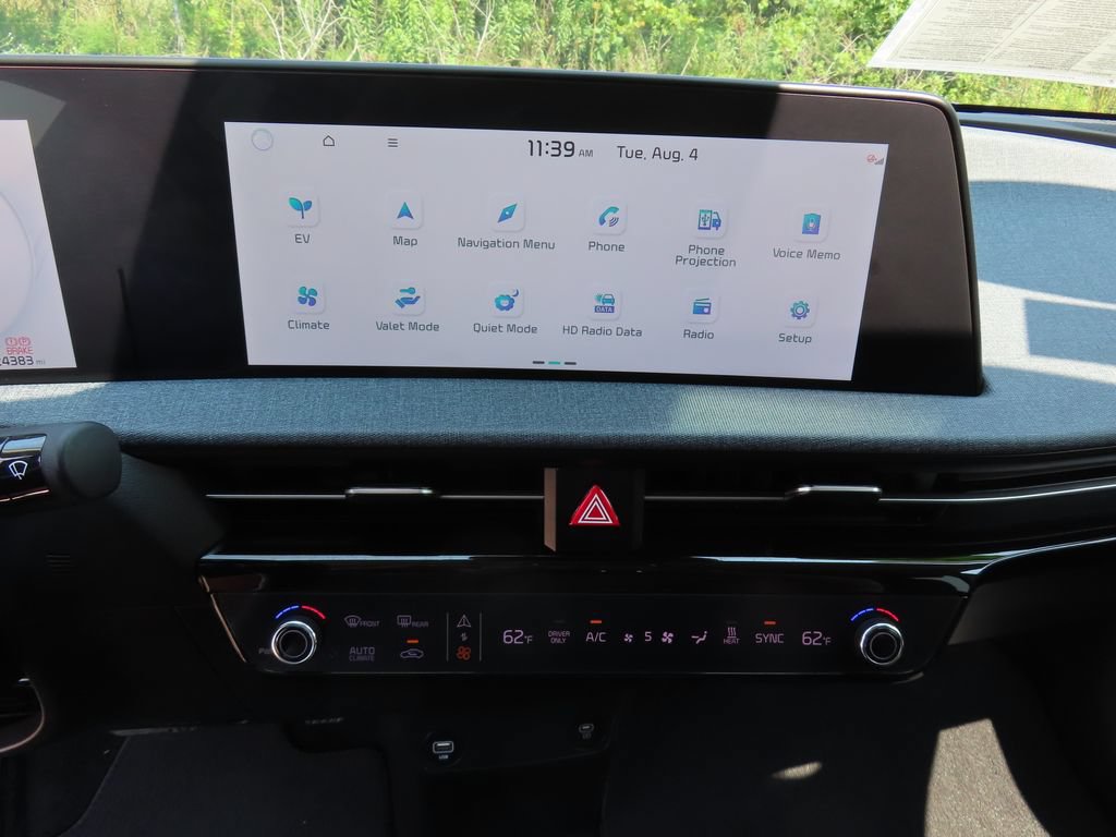 Certified 2023 Kia EV6 Wind w/ Wind Technology Package AWD/4WD image 23