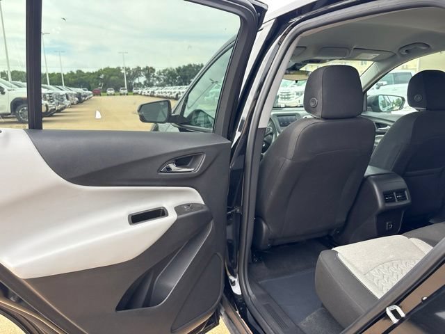 Used 2024 Chevrolet Equinox LS w/ LS Convenience Package FWD image 30
