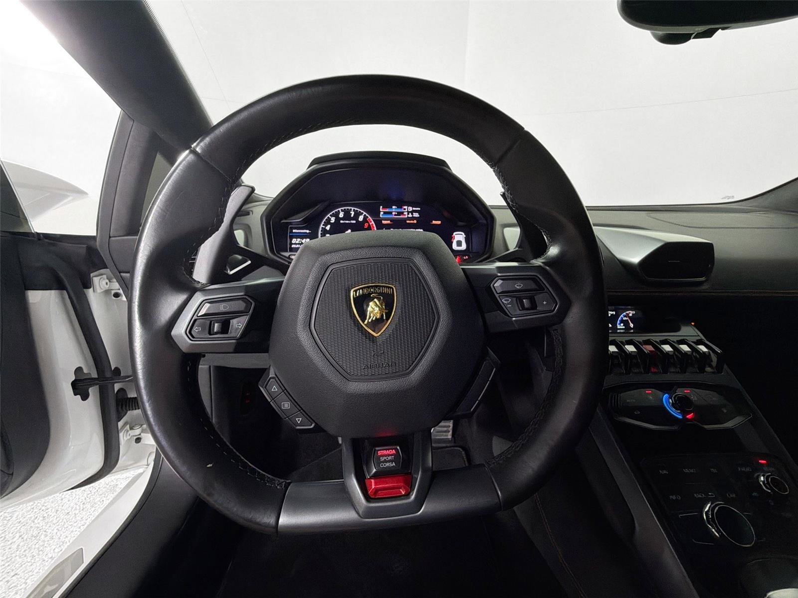 Used 2015 Lamborghini Huracan LP 610-4 AWD/4WD image 20