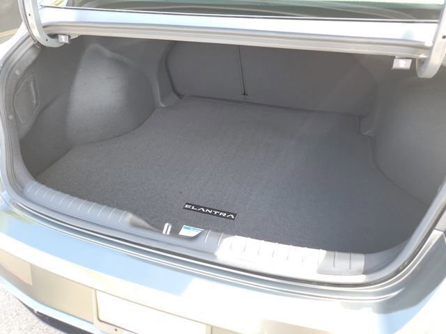 New 2026 Hyundai Elantra SEL Sport Premium image 21
