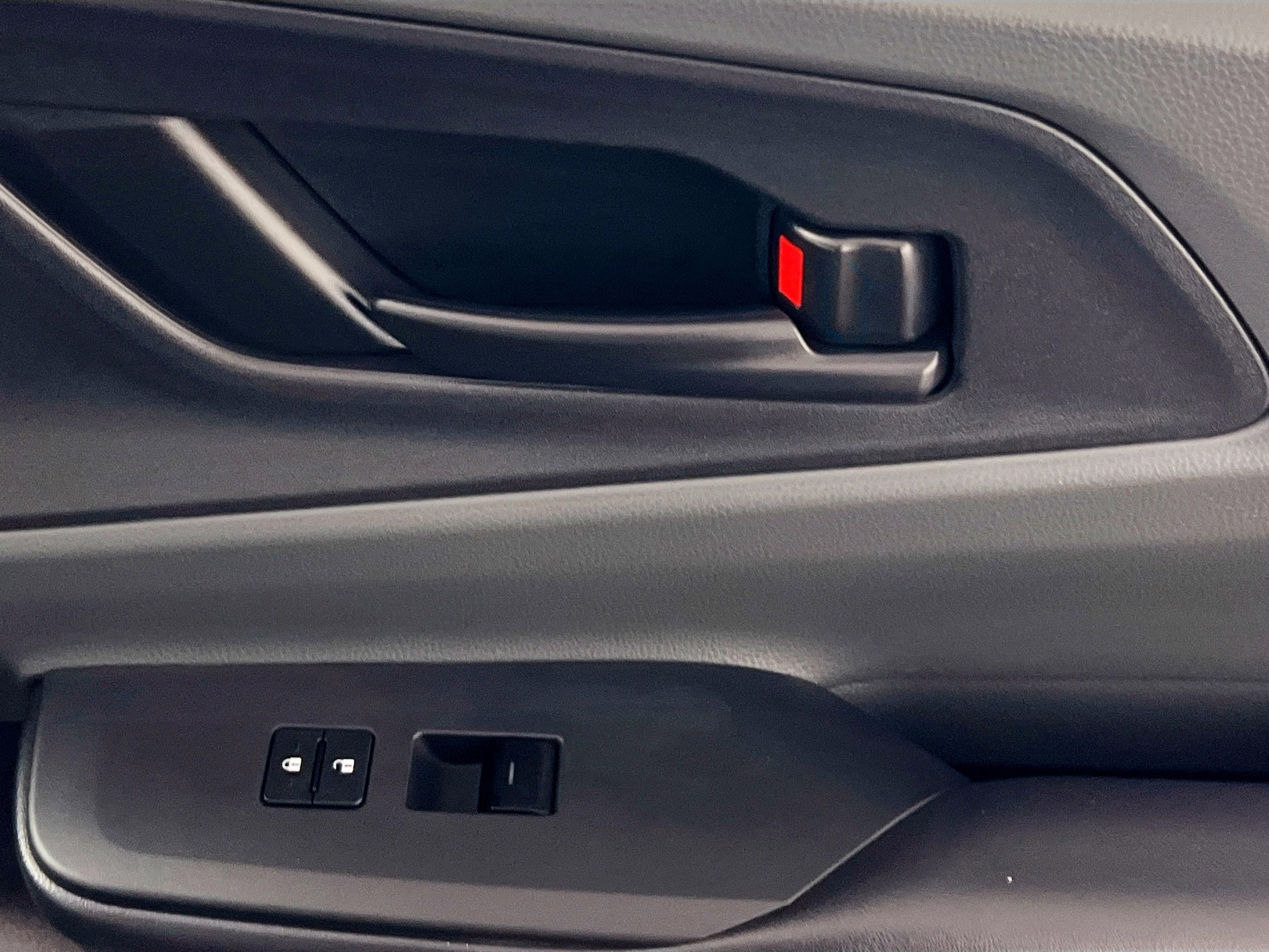 Used 2023 Toyota Prius LE image 32