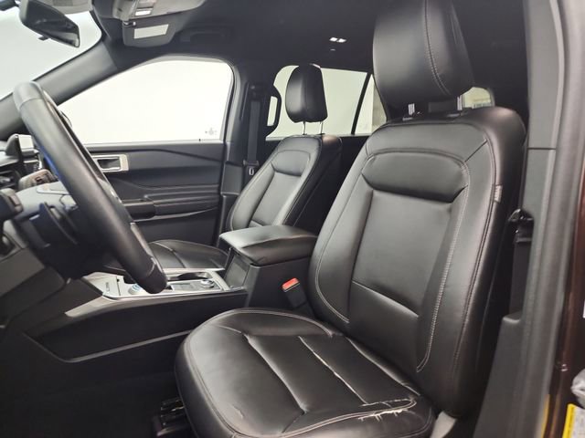 Used 2020 Ford Explorer XLT w/ Equipment Group 202A image 15