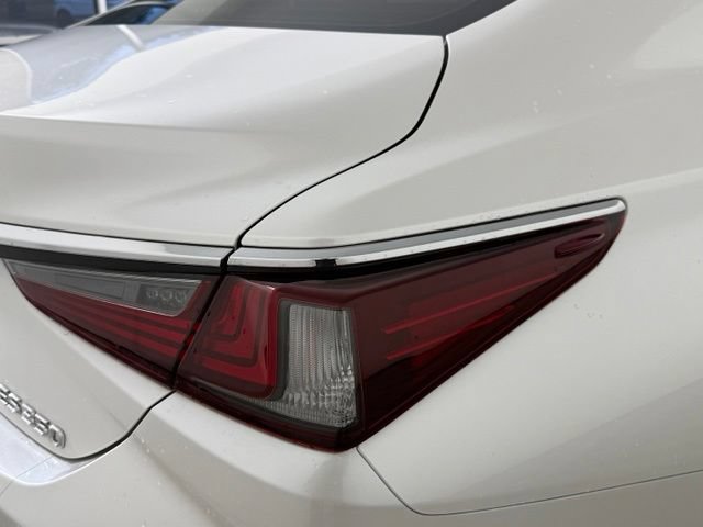 Certified 2024 Lexus ES 350 w/ Premium Package FWD image 10