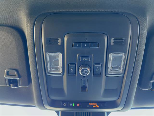 Used 2024 Chevrolet Tahoe High Country image 33