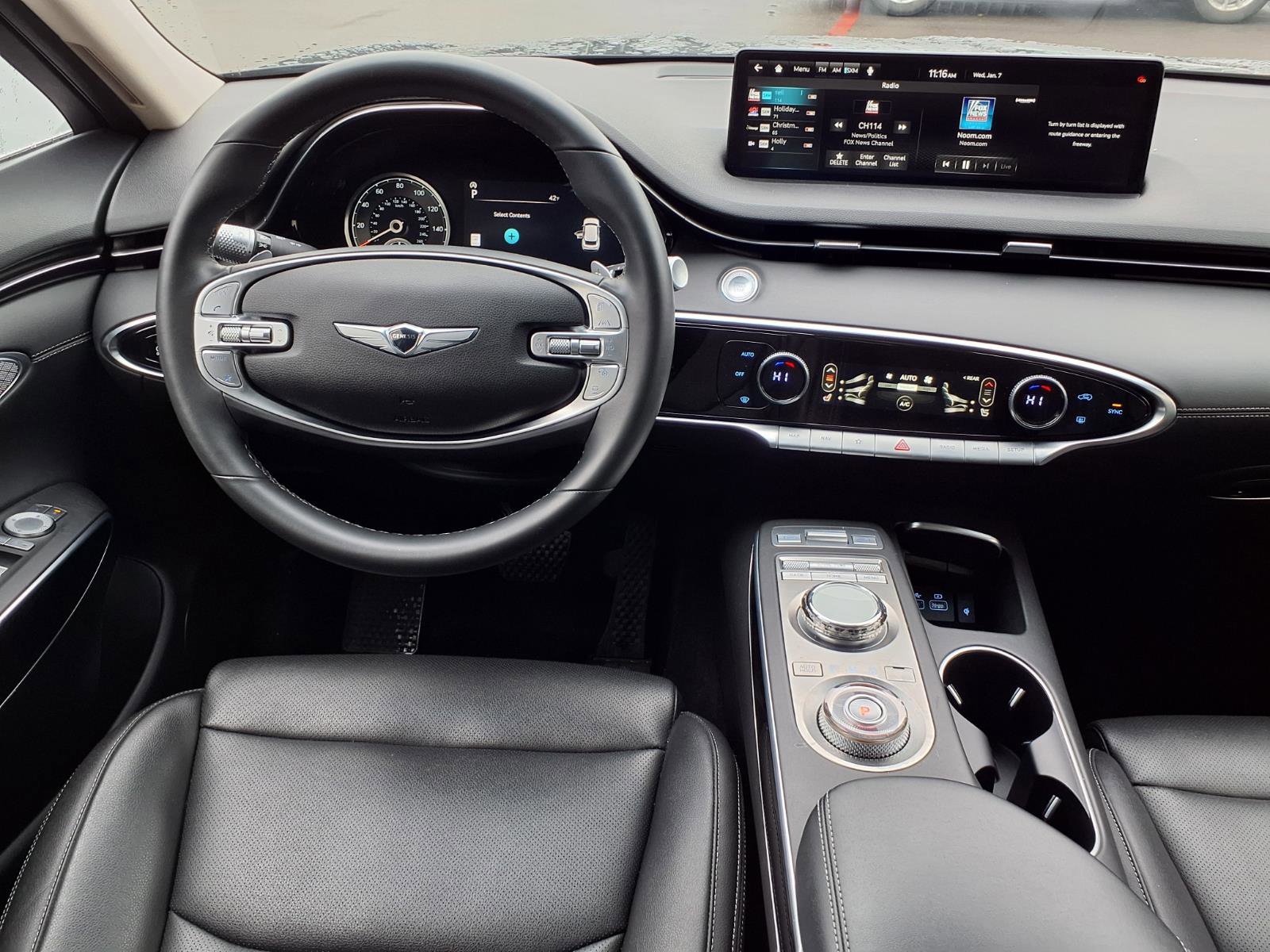 Used 2025 Genesis GV70 2.5T image 6