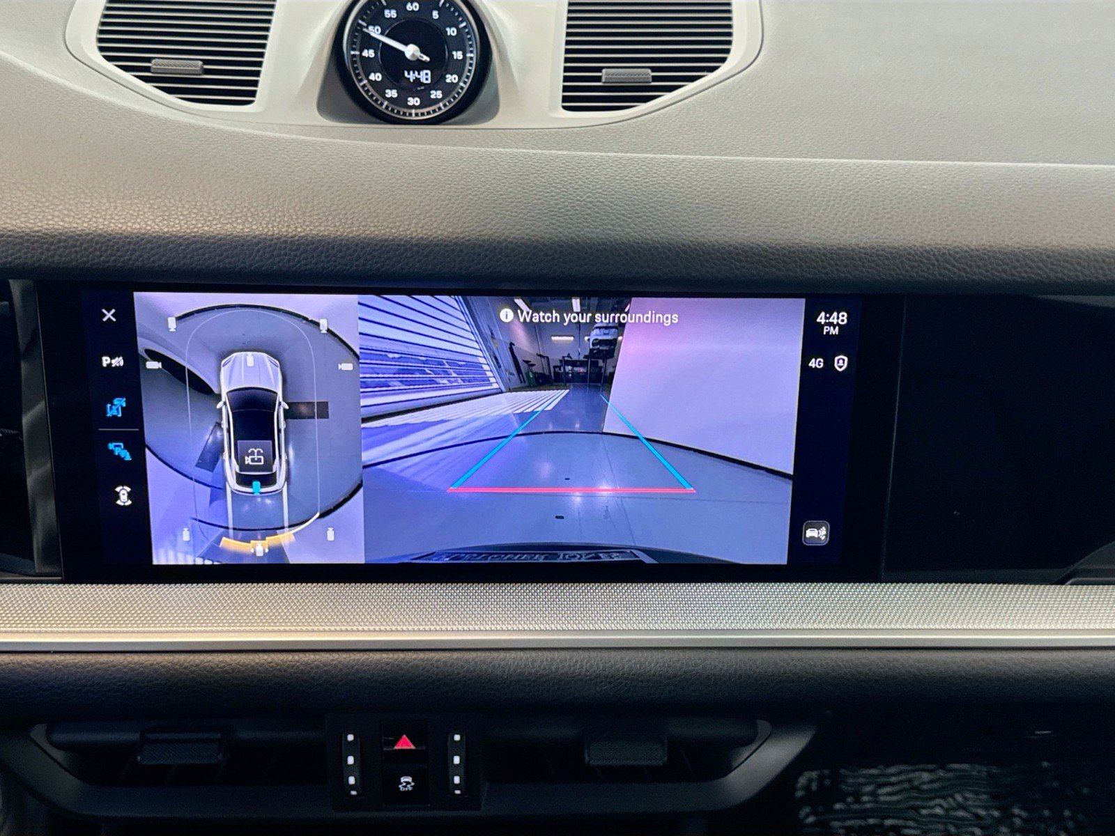 Certified 2025 Porsche Cayenne Coupe AWD/4WD image 18