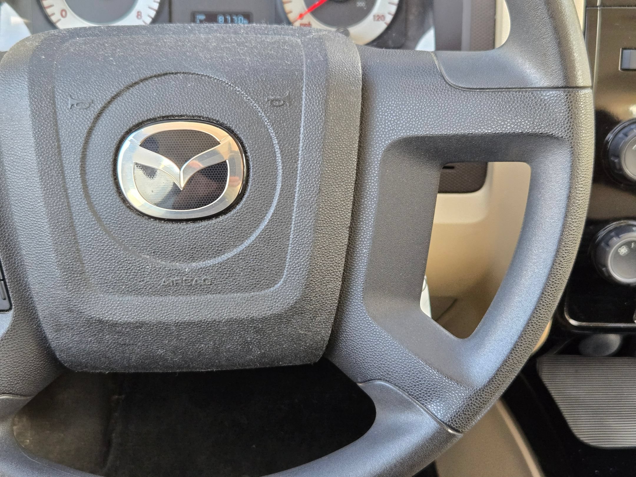 Used 2008 MAZDA Tribute s w/ Towing Pkg FWD image 22