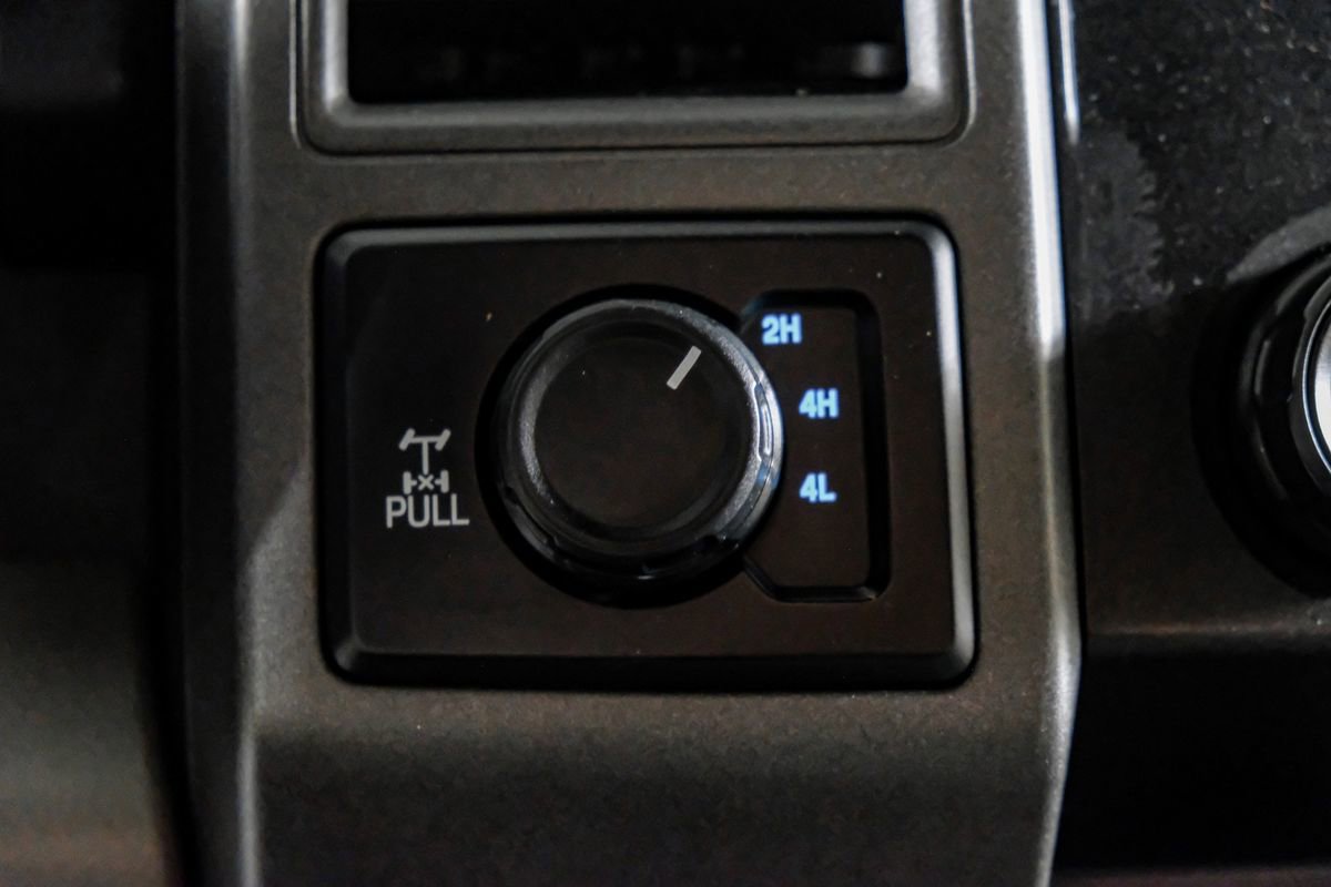 Used 2021 Ford F250 XL w/ Power Equipment Group image 21